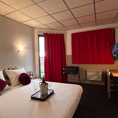 Fasthotel L'eldorado 2*