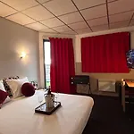Fasthotel L'eldorado 2*