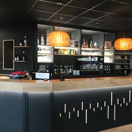 Fasthotel L'eldorado 2*